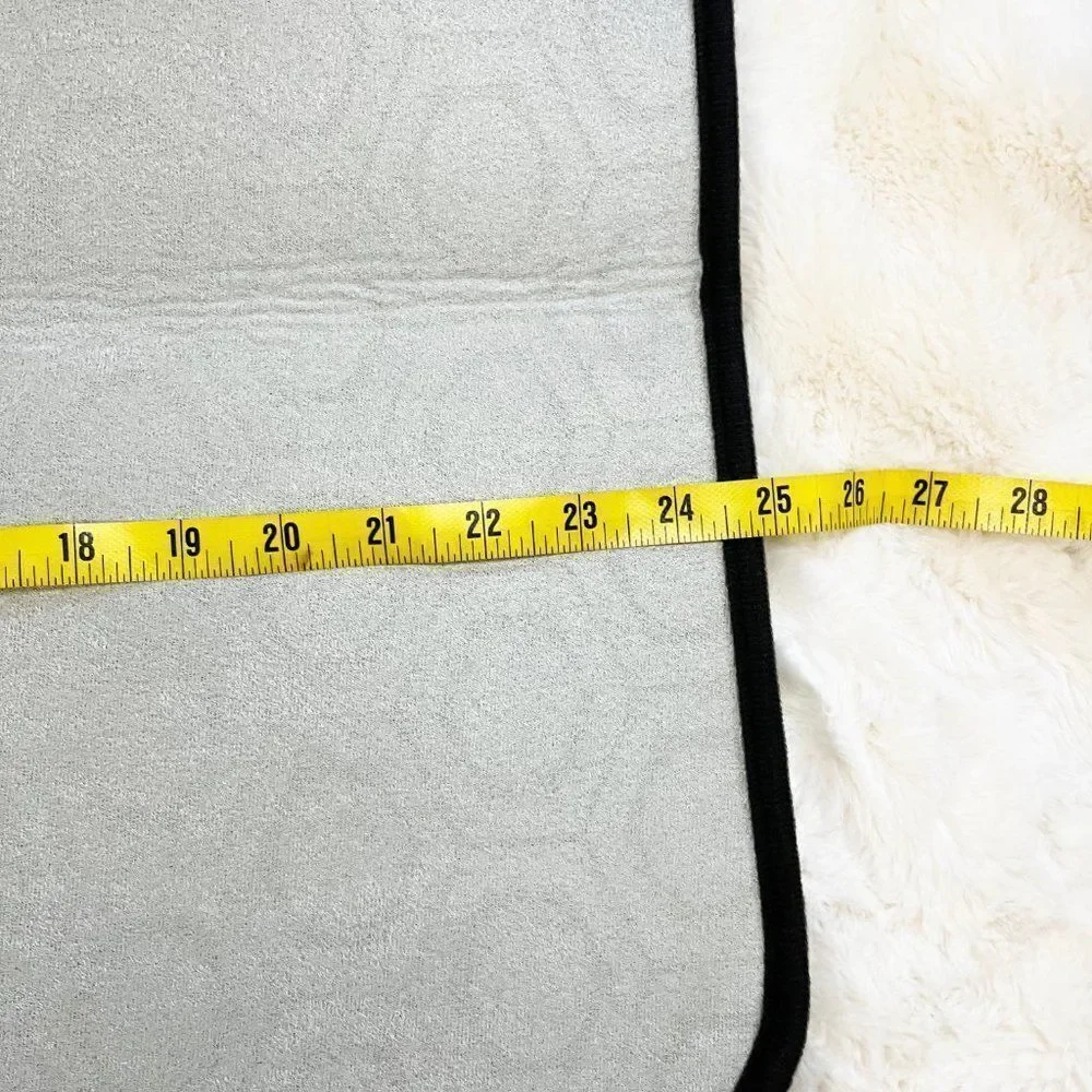 The Invisible Man‎ Water Activated Bath Mat